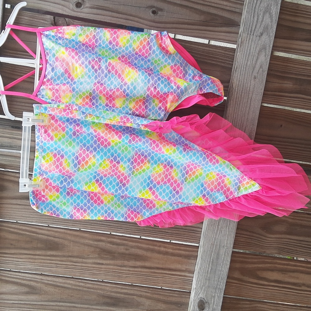 Wonder Nation Girls mermaid swimsuit. Size L (10-12).New without tags.